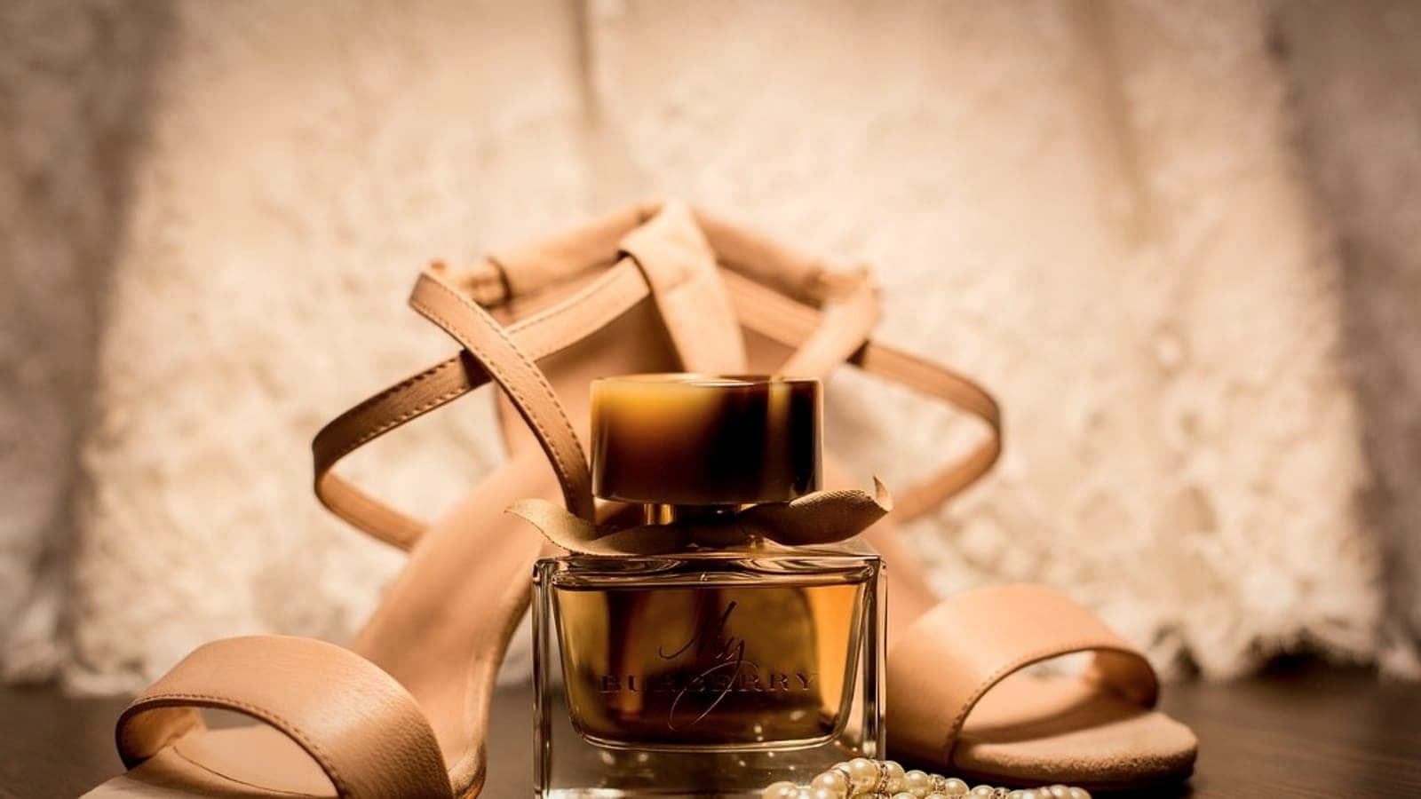 عطر هدیه بدهیم؟ راهنمای انتخابِ بی‌ریسک